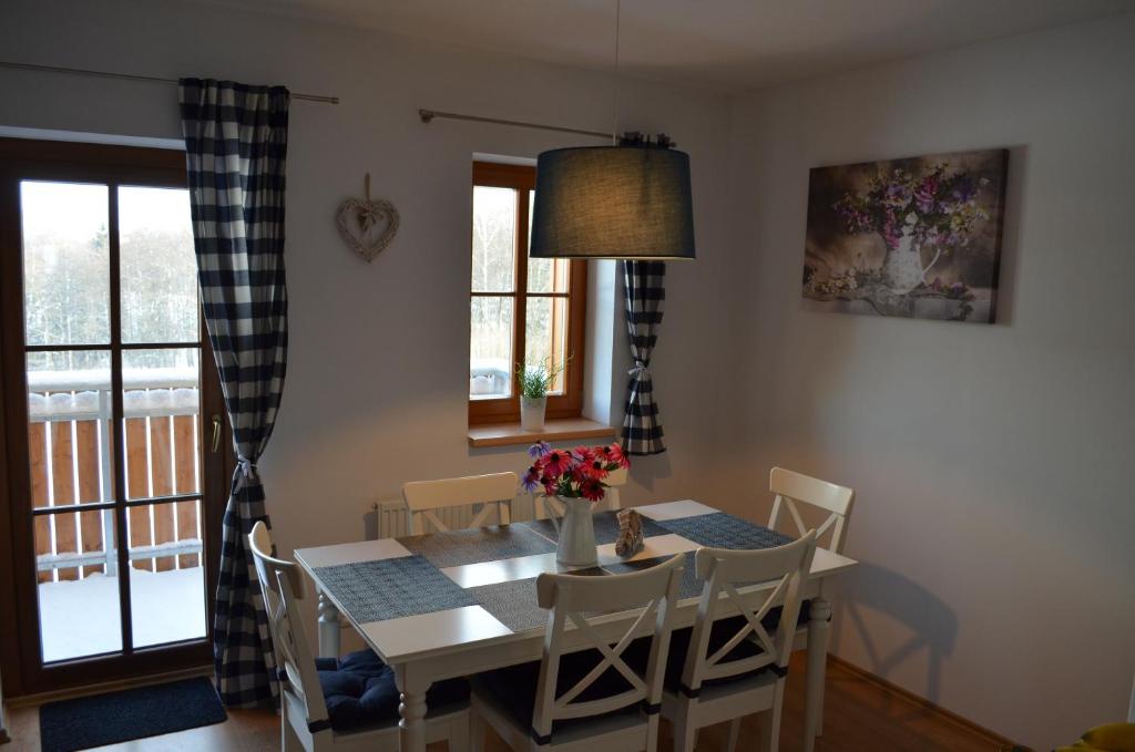Zdjęcie z galerii obiektu Apartmány Nova Lake w mieście Nová Pec