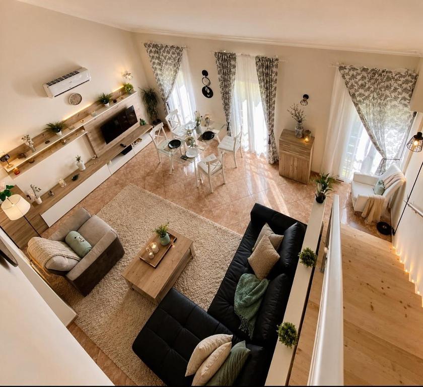 an aerial view of a living room at Guesthouse Milagre Centro Faro in Faro