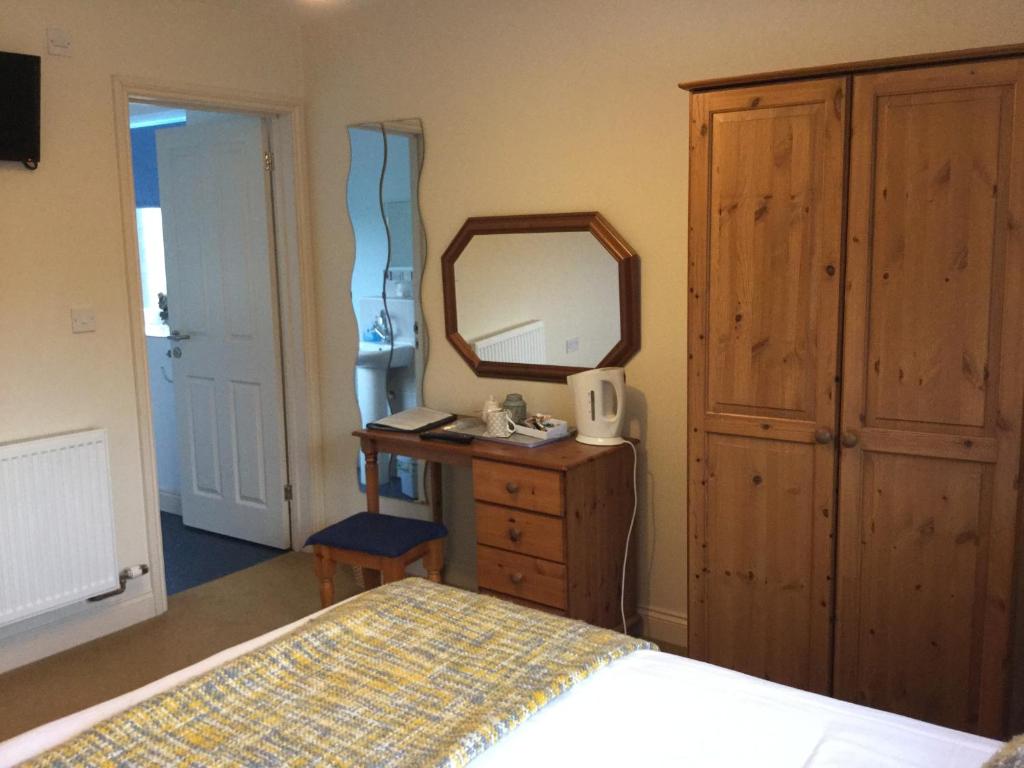 The Old Grain Store Bed & Breakfast - Double Room With Shower