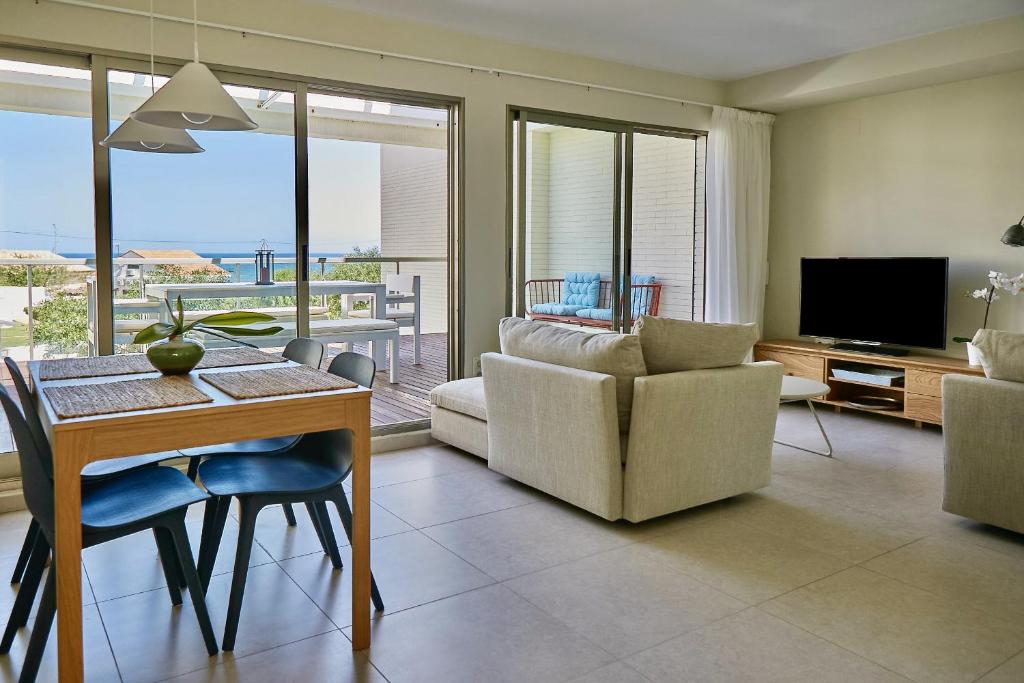 Tierra de Mar 66 by homeprive
