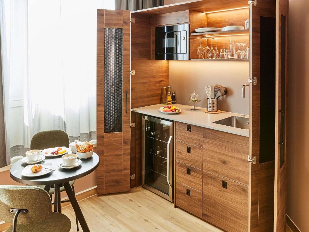 PULLMAN Stuttgart Fontana - Habitación Premium Deluxe Con Cocina Americana