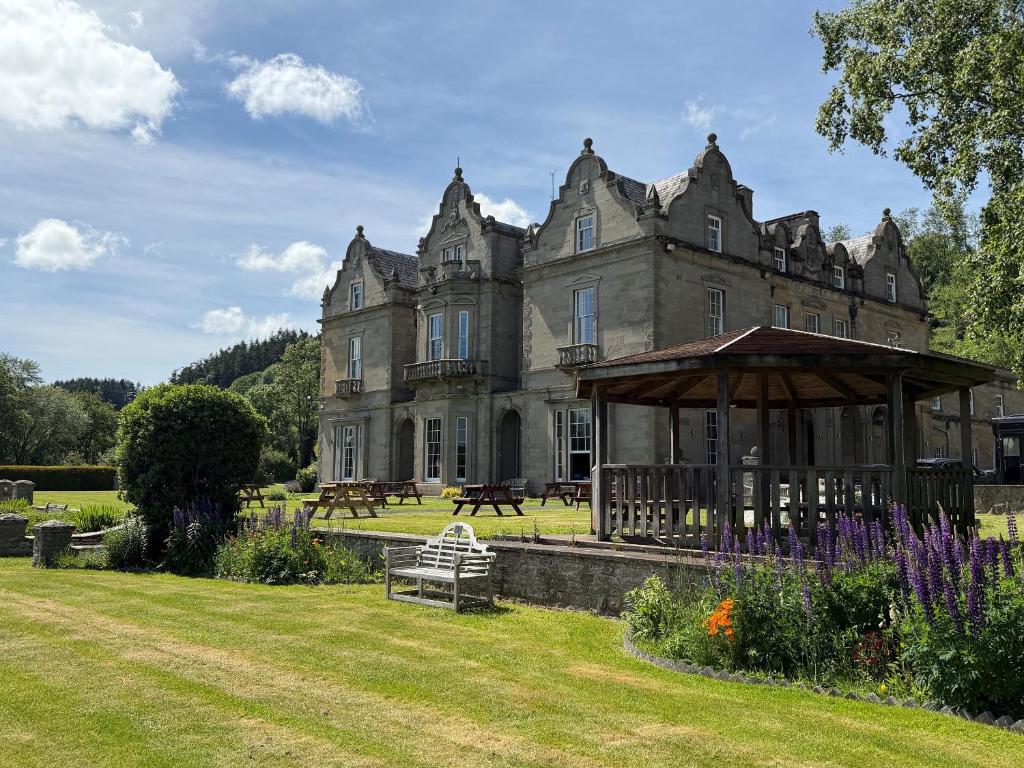 Baskerville Hall Hotel