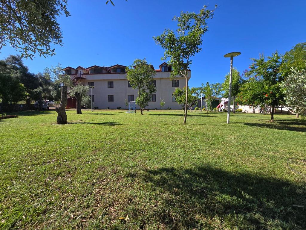 Olive Tree Apart Hotel - 