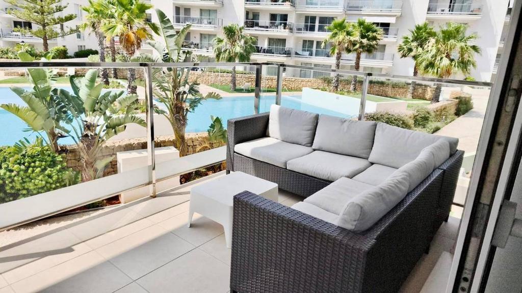 Marina Real 83 by homeprive