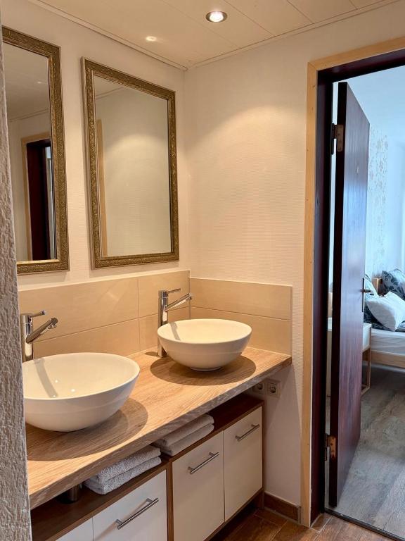 Gästehaus Talblick Baiersbronn - Apartment Mit 2 Schlafzimmern Und Terrasse