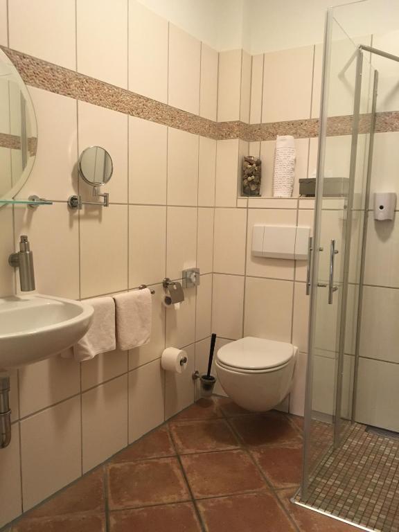 Koupelna v ubytování Hotel Farchauer Mühle