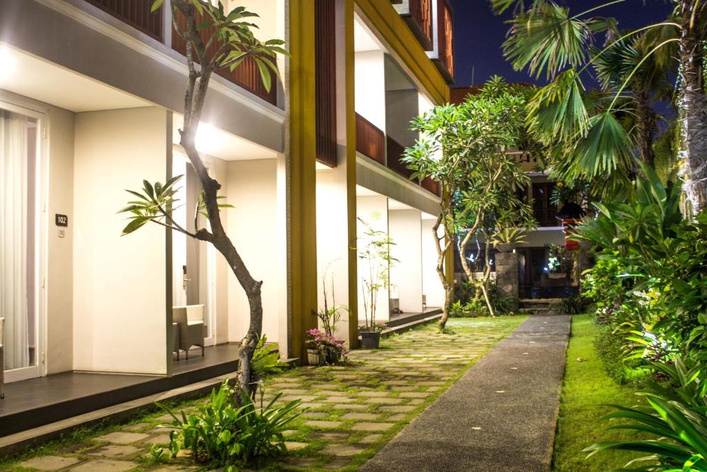 Zahrada ubytování Transera Kamini Legian Hotel
