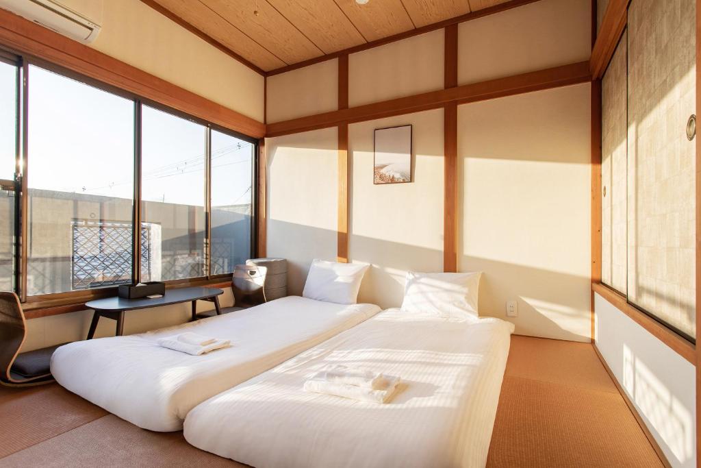 New! Direct to Kansai Airport! 3A Home - 聖天下 難波まで電車5分 3階建て一棟貸切住宅 バルコニー付 ファミリー向け