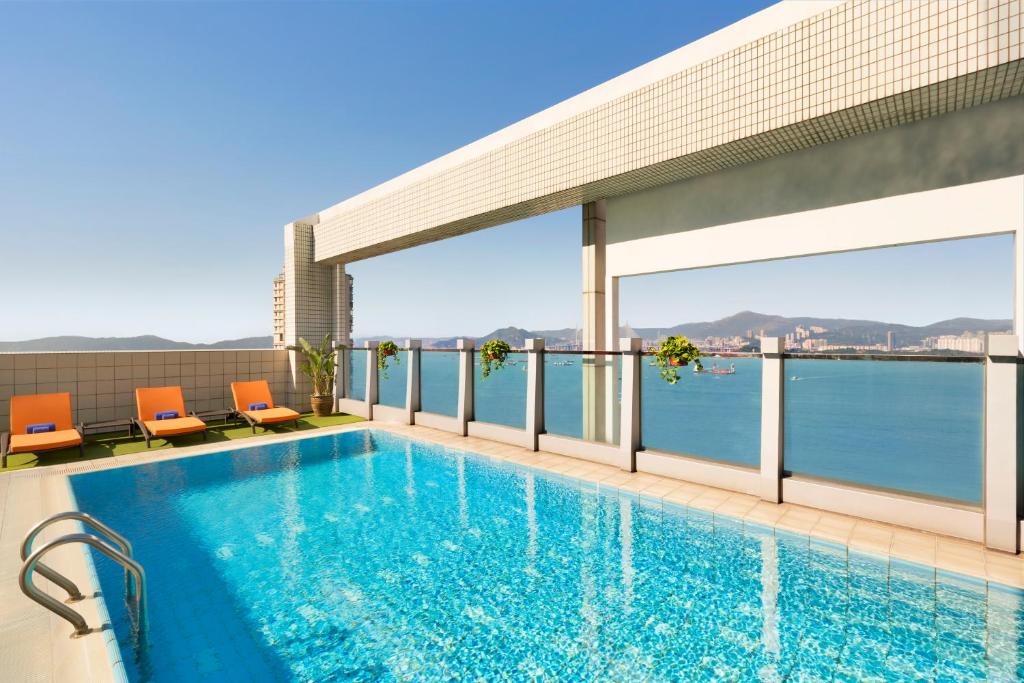Sundlaugin á Jen Hong Kong by Shangri-La eða í nágrenninu