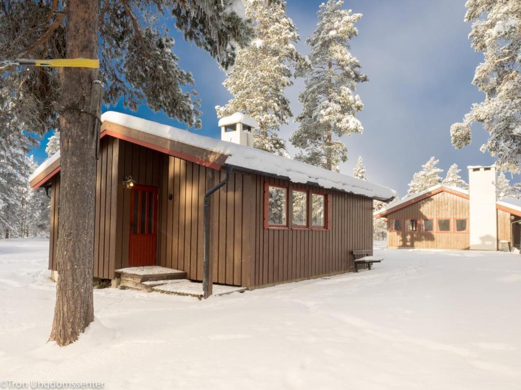 Tron Ungdomssenter - Two-Bedroom Cottage
