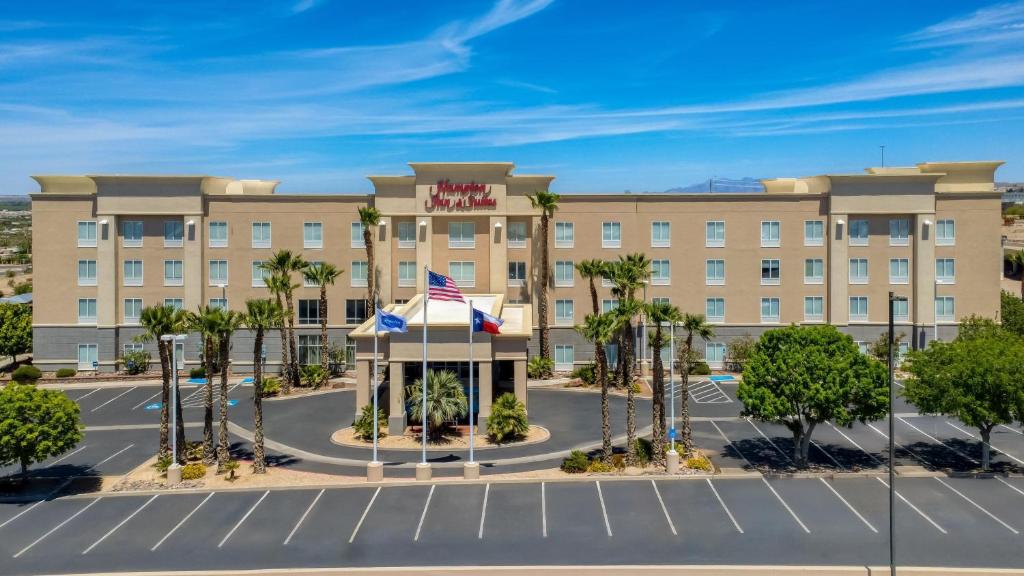 Hampton Inn & Suites El Paso West - Housity
