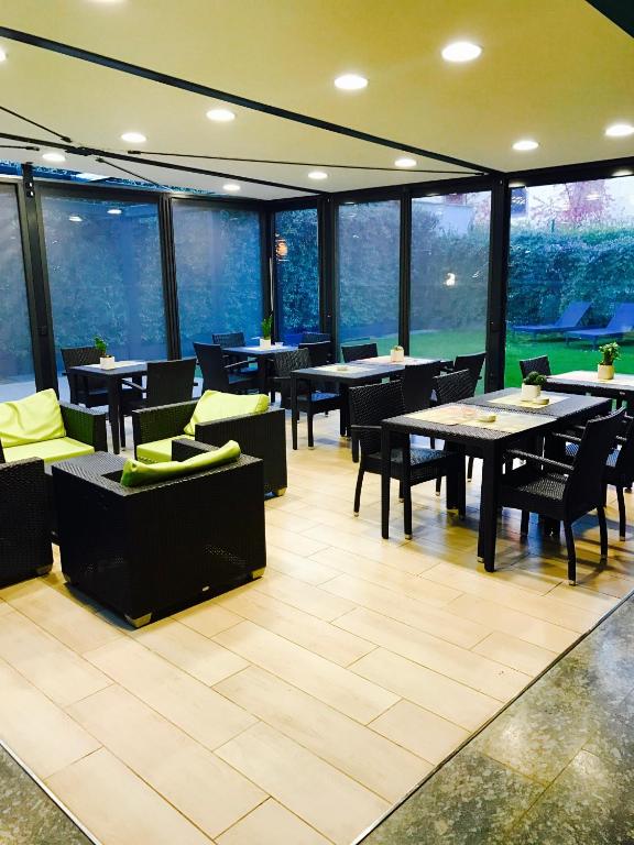 Posezení v ubytování Acca Palace AA Hotels