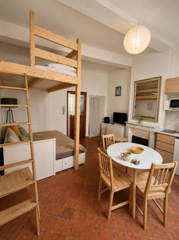 Studio confortable et équipé Cours Sextius