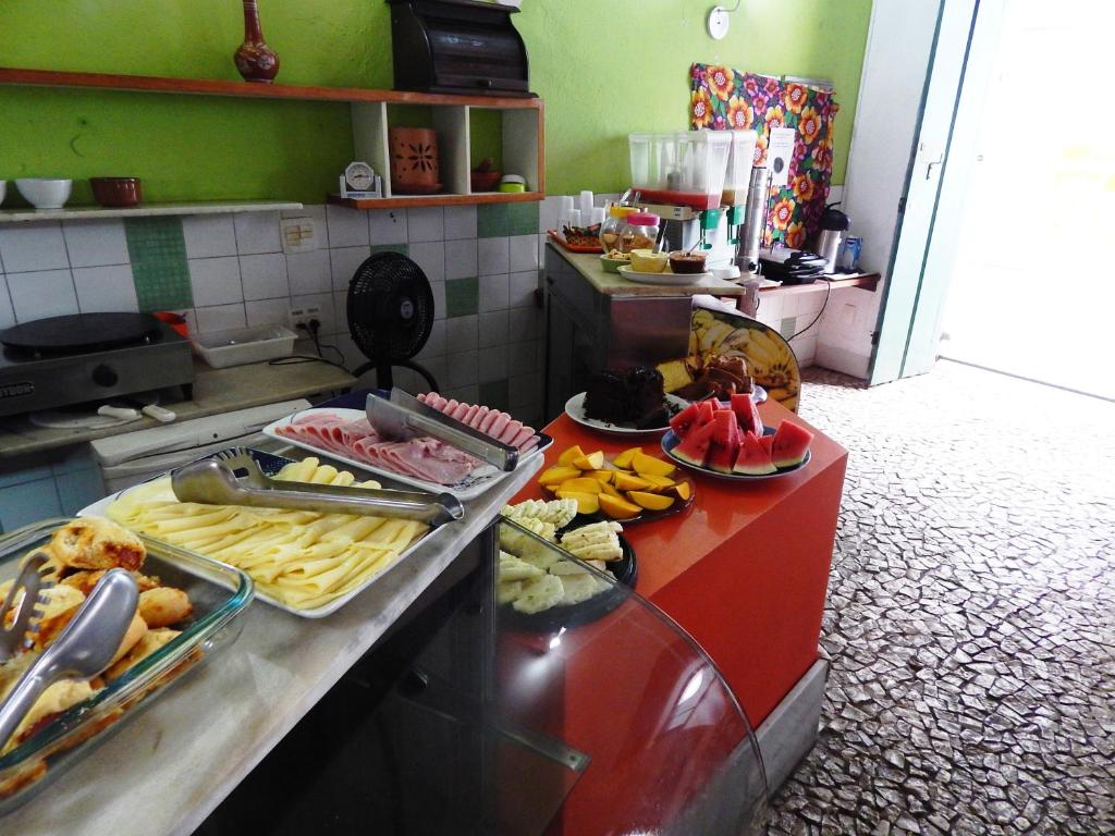 Jídlo v hostelu nebo okolí