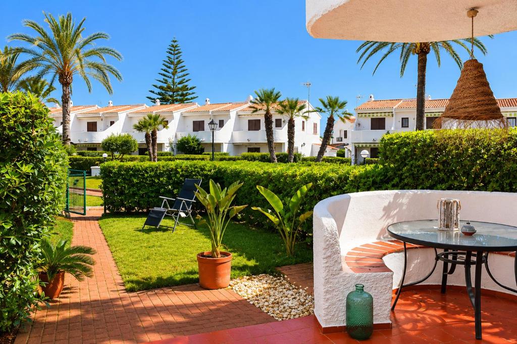 Anacasa Laguna Beach les Marines AD3223