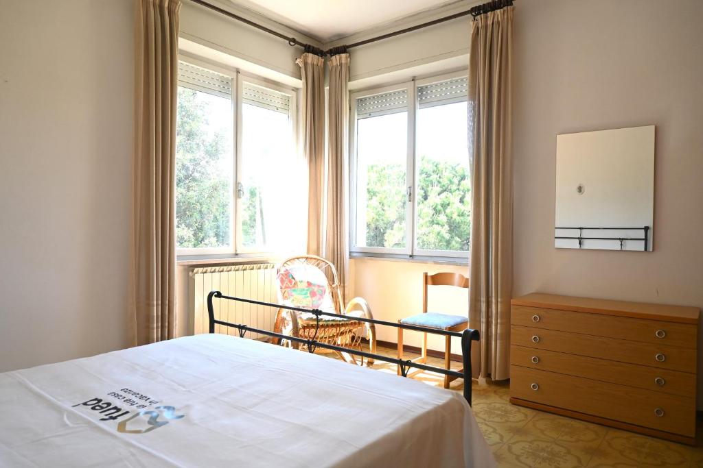 M456 - Marcelli, comodo trilocale in residence con piscina