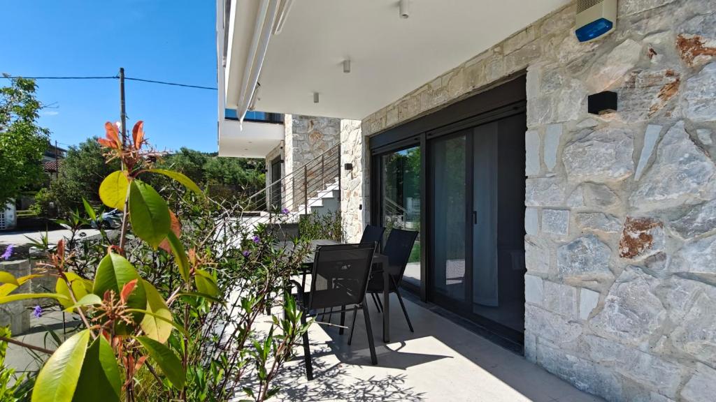 Petrino Complex IV, Pefkohori by Halkidiki Villas