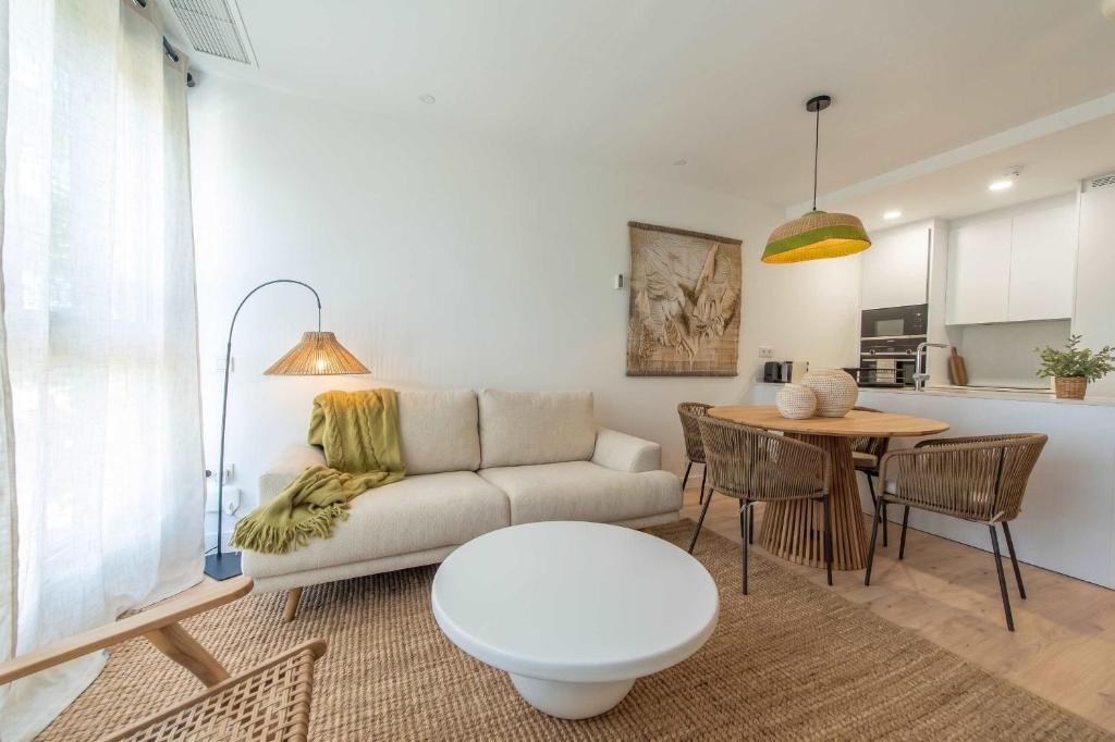 Sonora Apartamento en Malaga - Piscina y Gimnasio en el Edificio