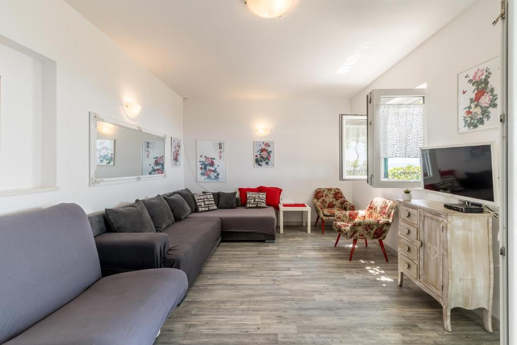 Domus Alta, Two-bedroom House in Podgora