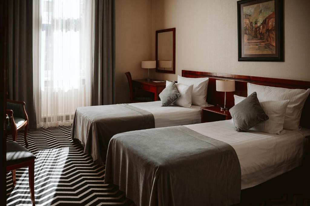 Hotel Senacki - Standaard Tweepersoonskamer Met 2 Aparte Bedden