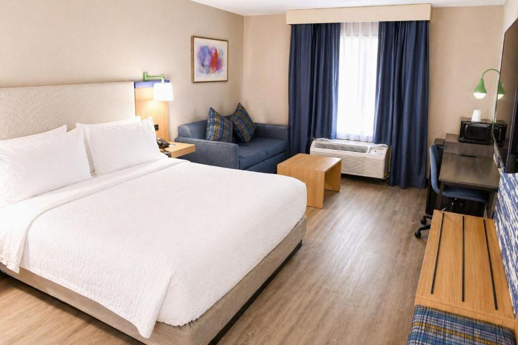 Garner Hotel Glen Burnie BWI Airport Area by IHG photo