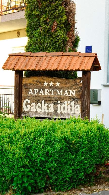 Gacka idila - Three-Bedroom Apartment