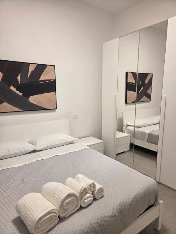 Chiaia Rooms