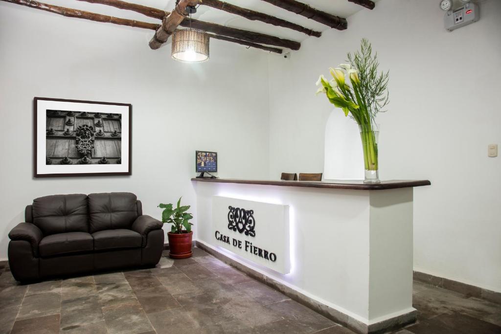 Posezení v ubytování Hotel Casa Fierro Cusco