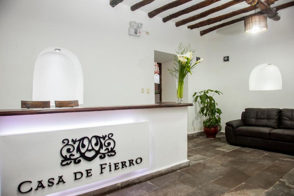 Posezení v ubytování Hotel Casa Fierro Cusco