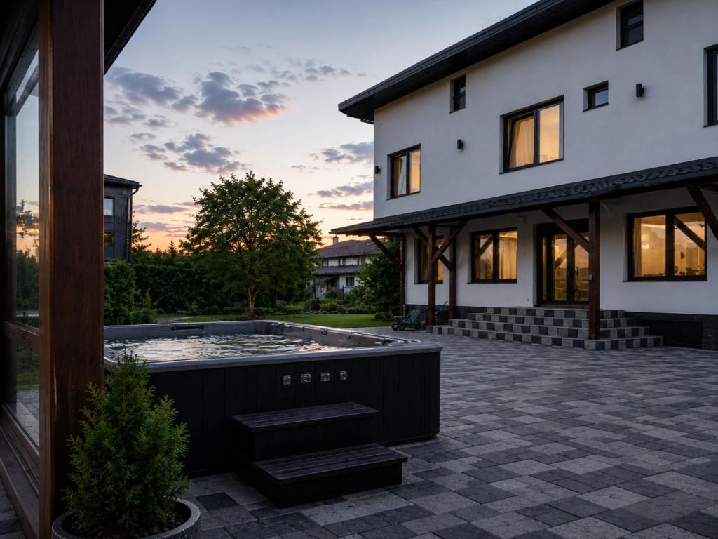 a house with a swimming pool in the yard at Hillcrest Panorama Valea Prahovei in Poiana Comarnic