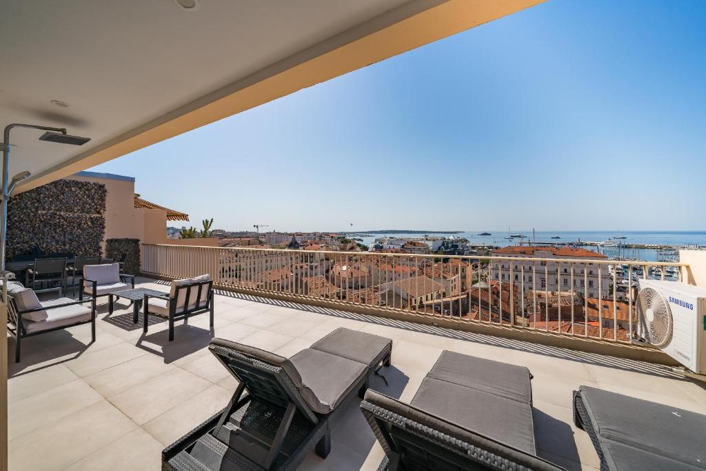 4 person apartment with sea view Cannes Croisette