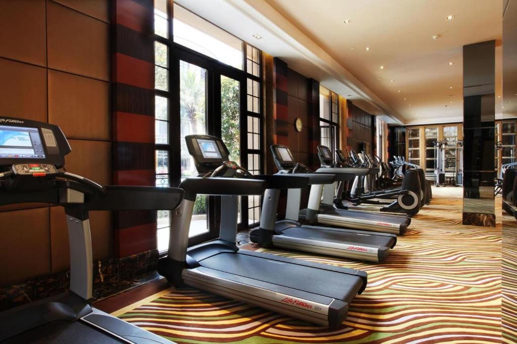 Fitness centrum a/nebo fitness zařízení v ubytování Chateau Star River Shanghai Minhang