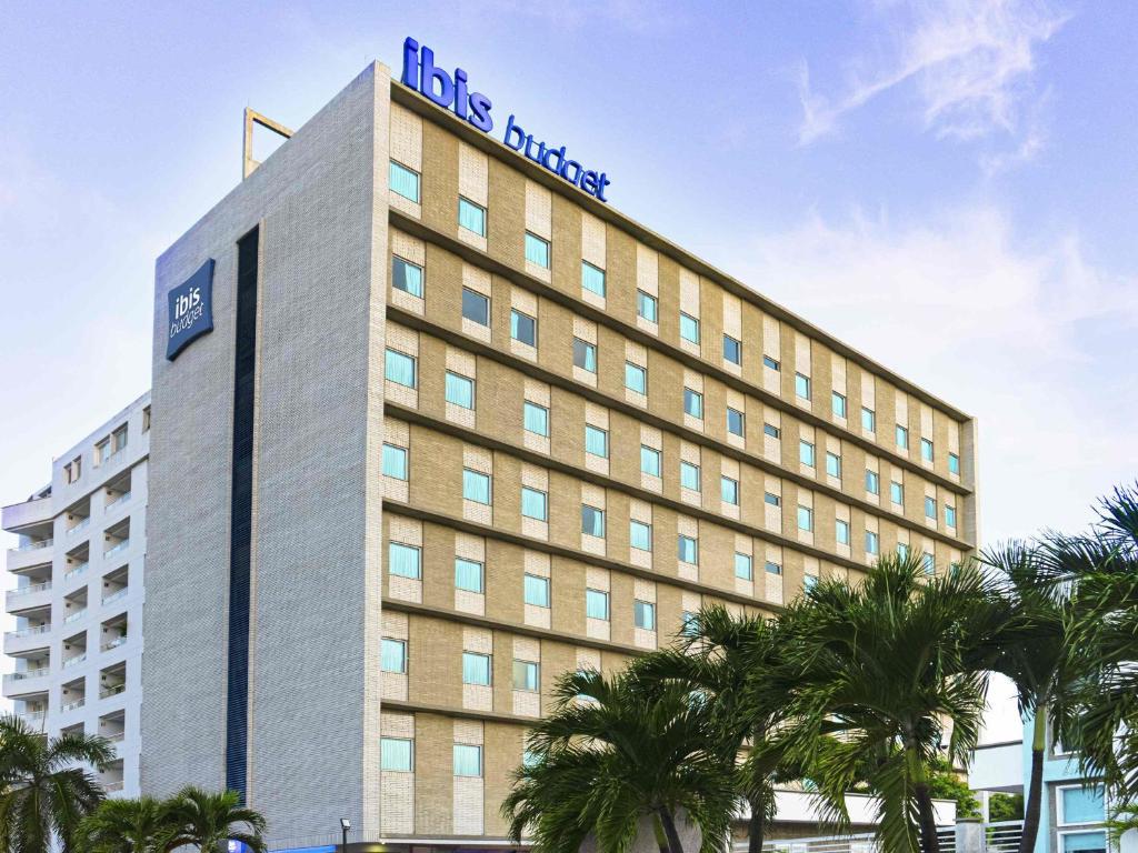a rendering of the hilton los angeles hotel at ibis Budget Barranquilla in Barranquilla