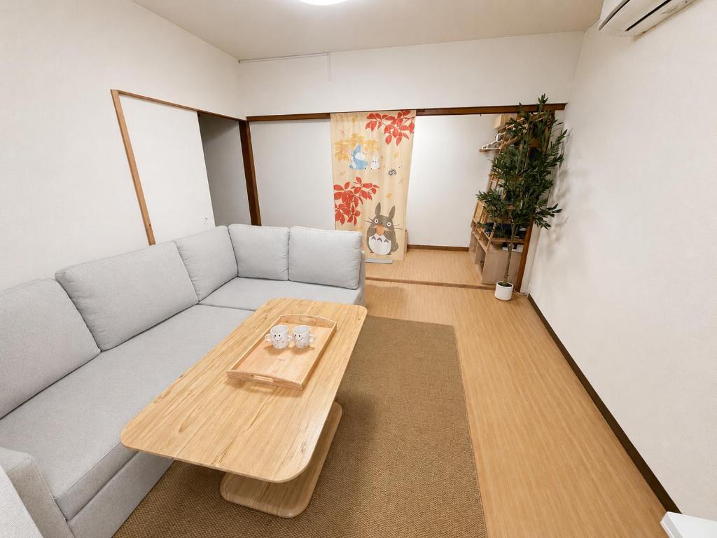 Cozy Osaka Stay for Families & Groups Near Namba