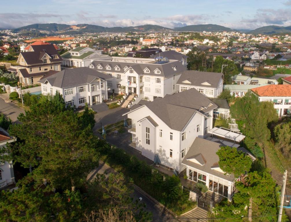 an aerial view of a large house at Navy Hotel Da Lat in Da Thien