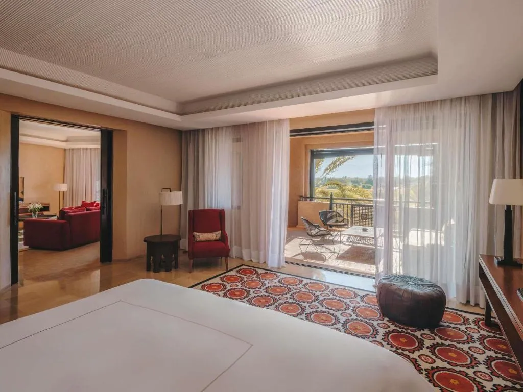 Deluxe Suite with Mountain View