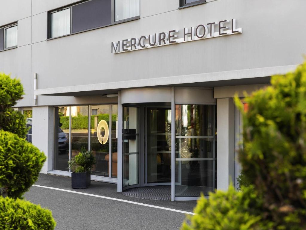 a store front of a mercure hotel at Mercure Belfort Centre in Belfort