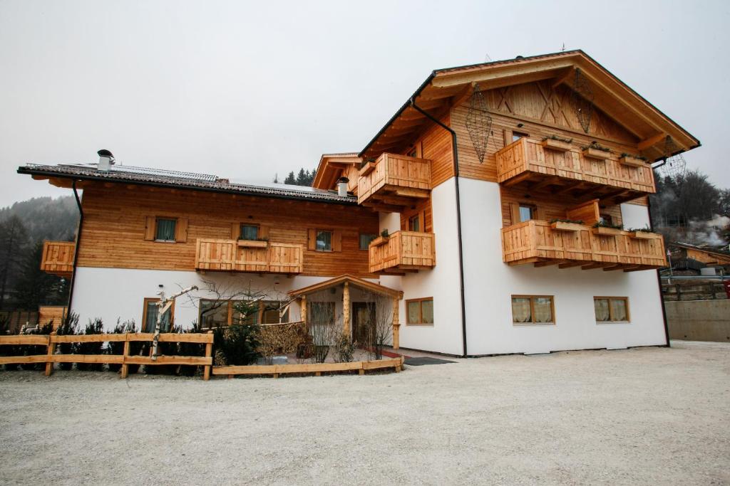 Budynek, w którym mieści się hotel