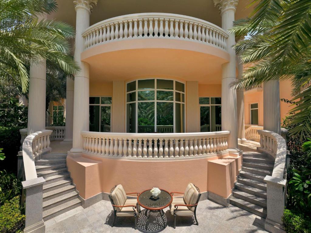 Raffles The Palm - 