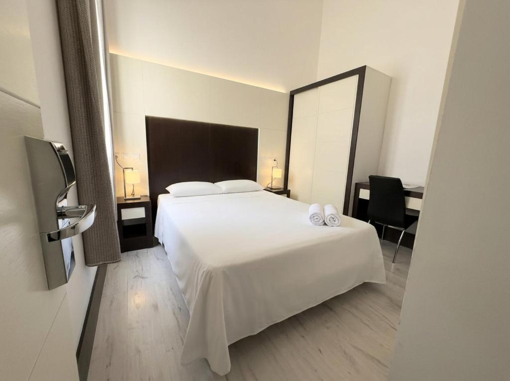 Alhambra Suites - Camera Singola