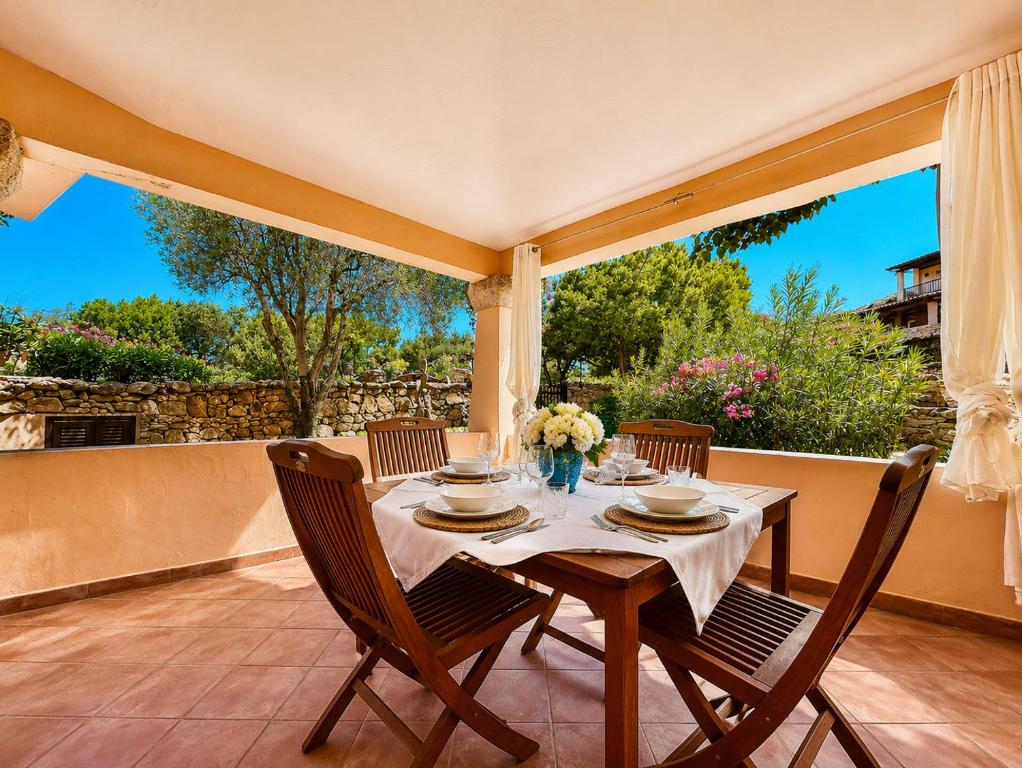 Sweet Home Villa with Shared Pool