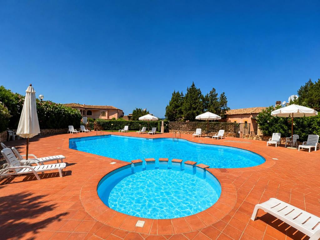 Sweet Home Villa with Shared Pool