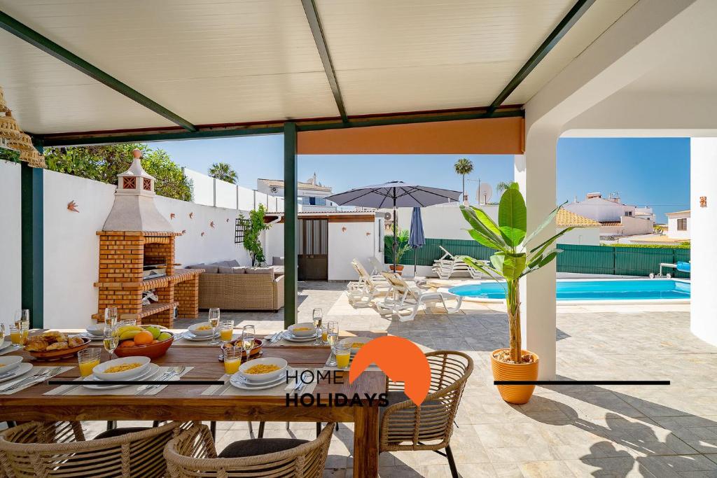 #245 Family Villa w Pool 5 Min to Zoomarine