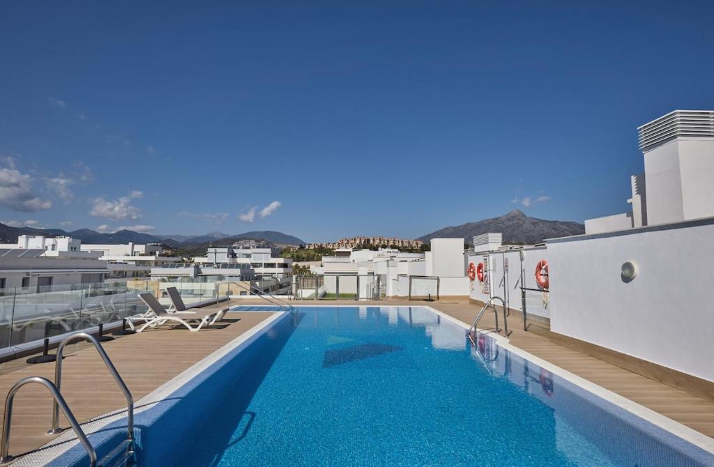 Nueva Andalucia Urban Retreat