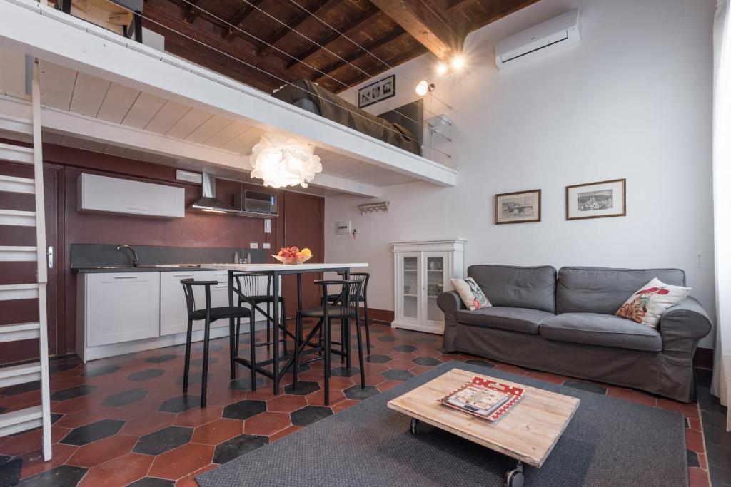 Część wypoczynkowa w obiekcie Roommo Studio San Gallo