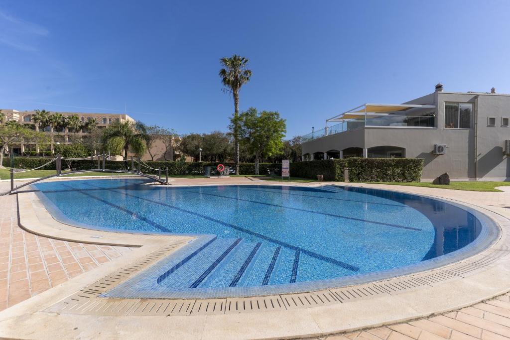 #346 Family Villa in Albufeira Pool, BBQ & AC
