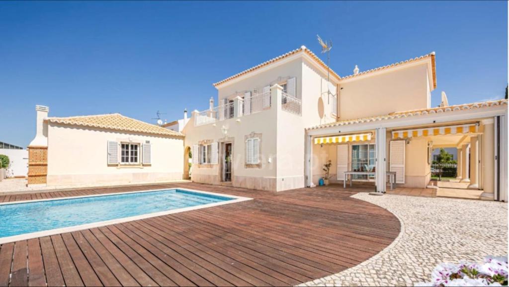 Casa Marina V4 by YHA