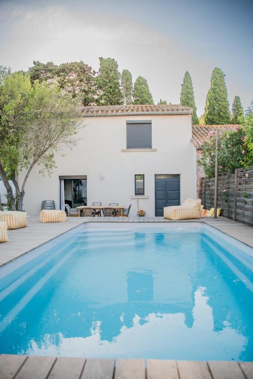 Maison Nomade piscine privée, parking et clim