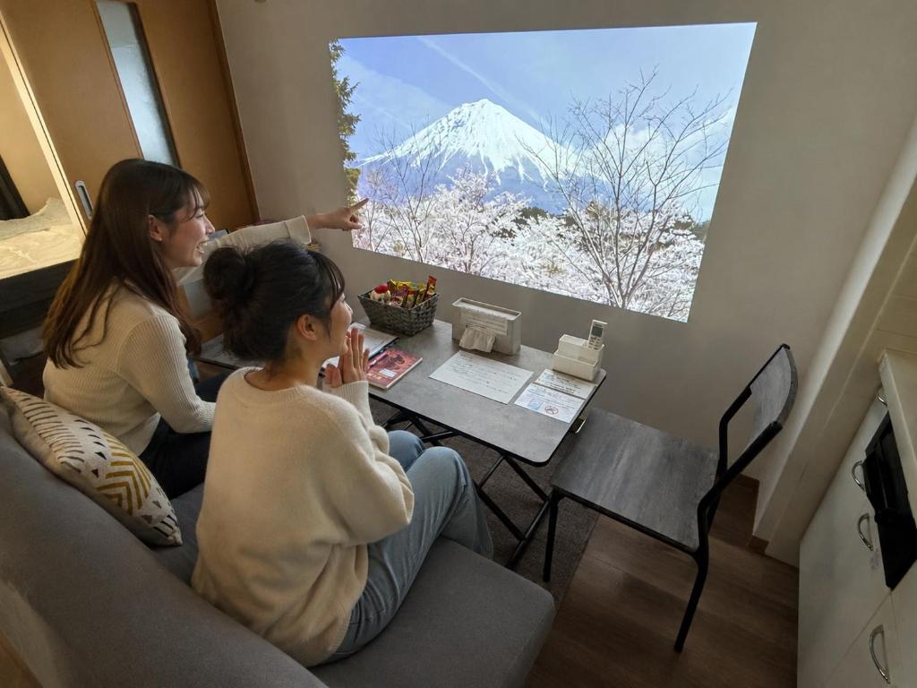 41m2 Family Apartment , Ground Floor , Sleeps 5 , 9 Min to Matsuyama Station