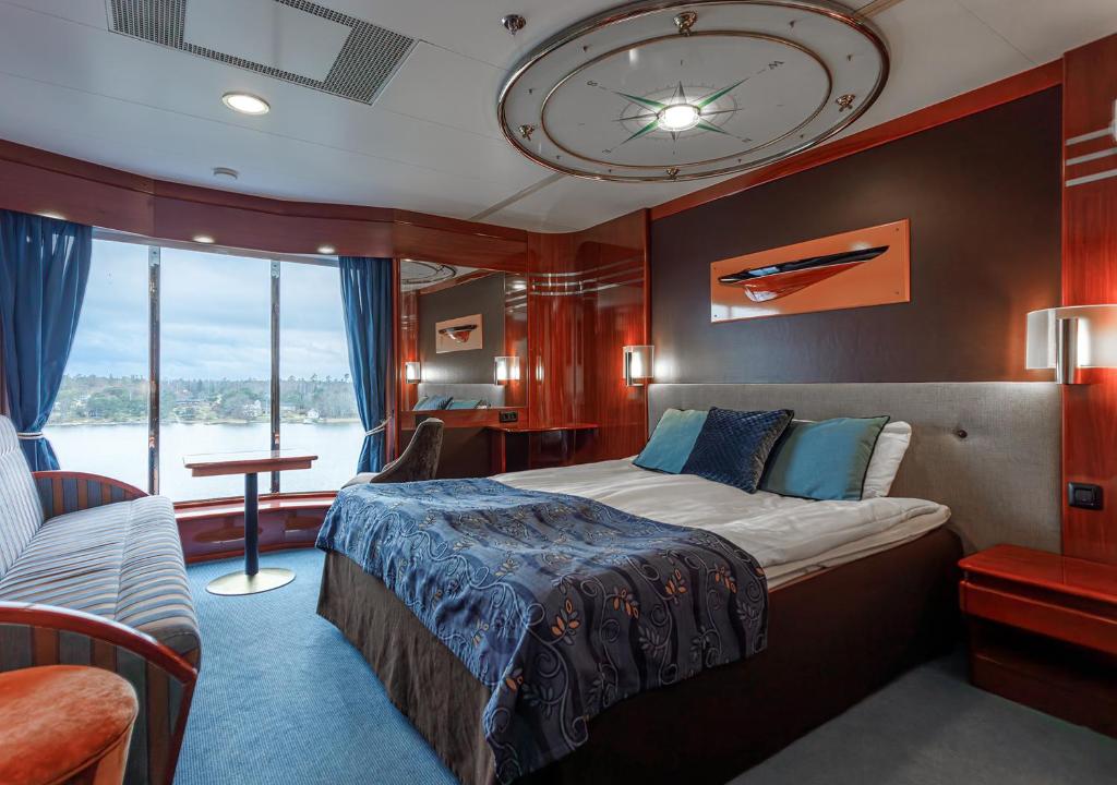 Viking Line - 2-night Cruise Stockholm-Visby-Stockholm